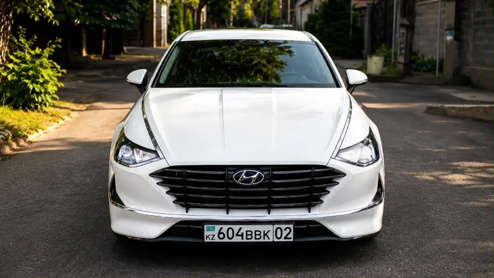 Damir's Hyundai Sonata, front view